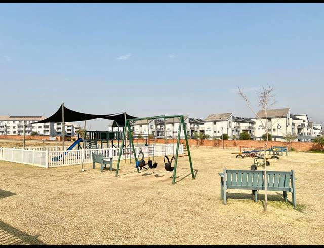 3 BEDROOM TOWNHOUSE FOR SALE IN THE REEDS